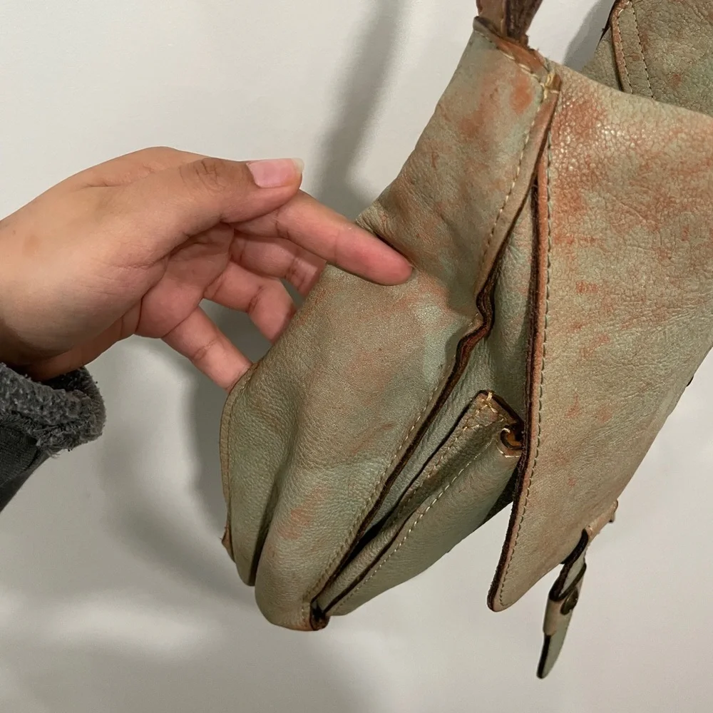Patricia Nash Armeno Messenger Crossbody Bag - Picture 4 of 11